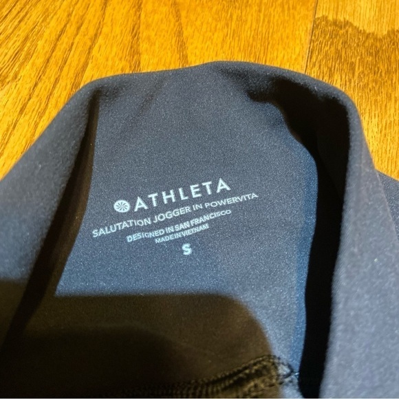 Athleta Salutation Jogger in Powervita Size Small - Picture 2 of 4
